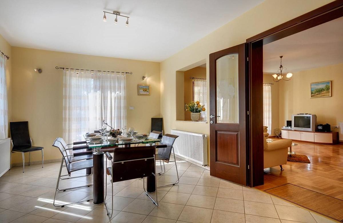Villa Nina Medulin Bagian luar foto