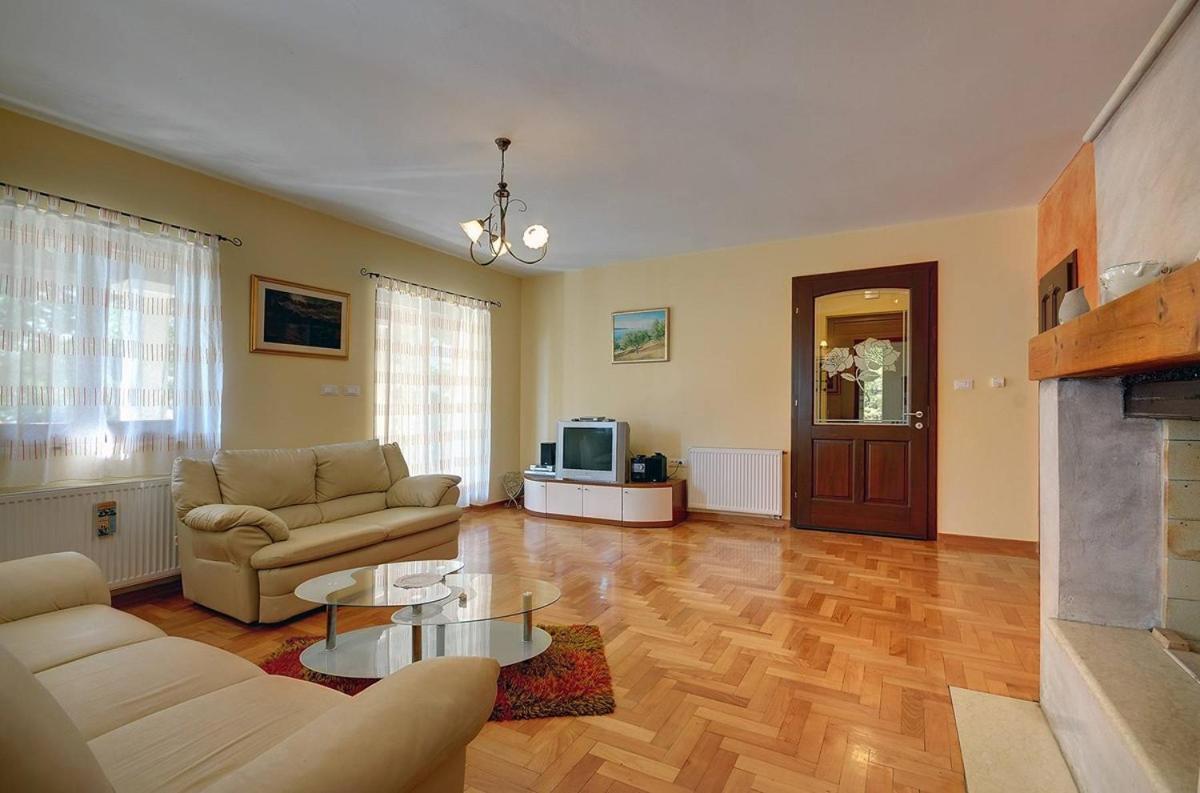 Villa Nina Medulin Bagian luar foto