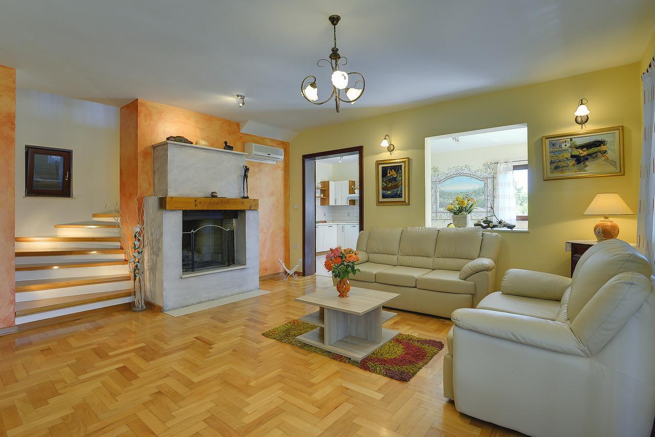 Villa Nina Medulin Bagian luar foto
