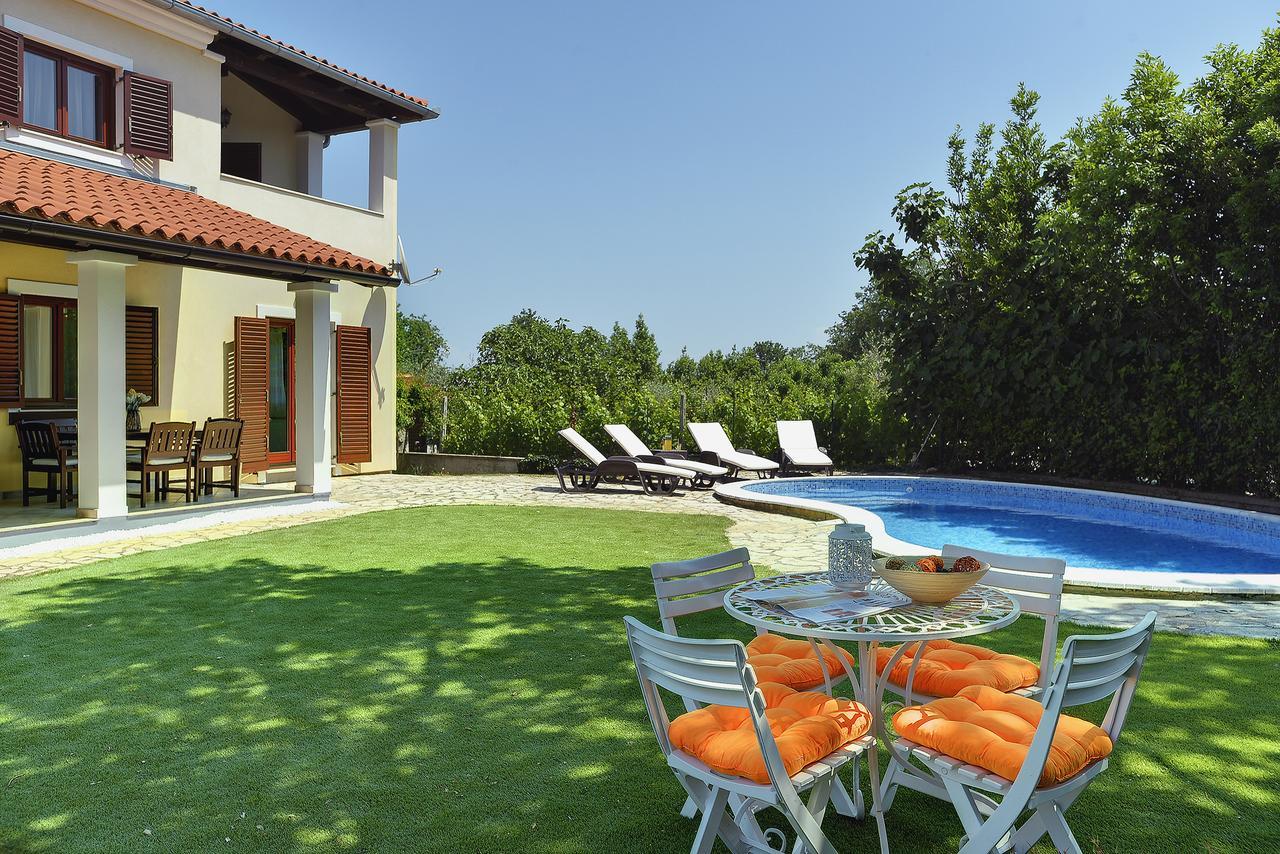 Villa Nina Medulin Bagian luar foto