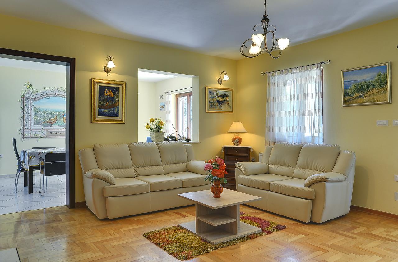 Villa Nina Medulin Bagian luar foto