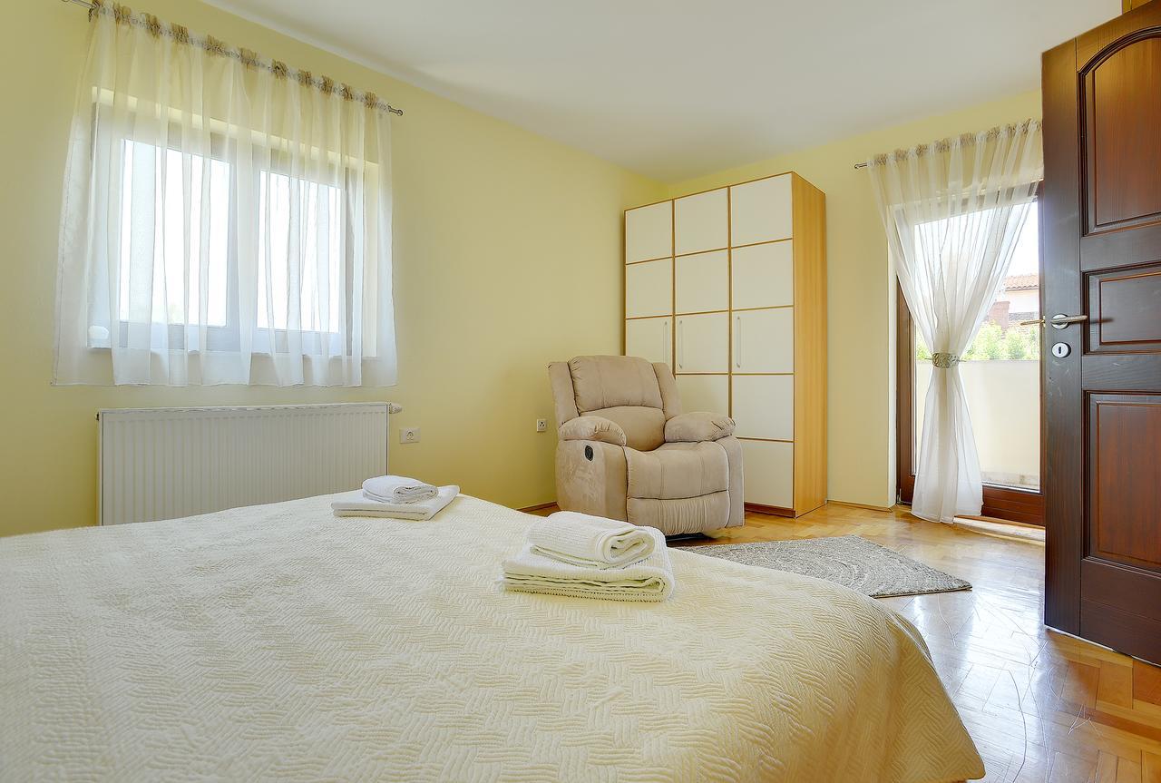 Villa Nina Medulin Bagian luar foto