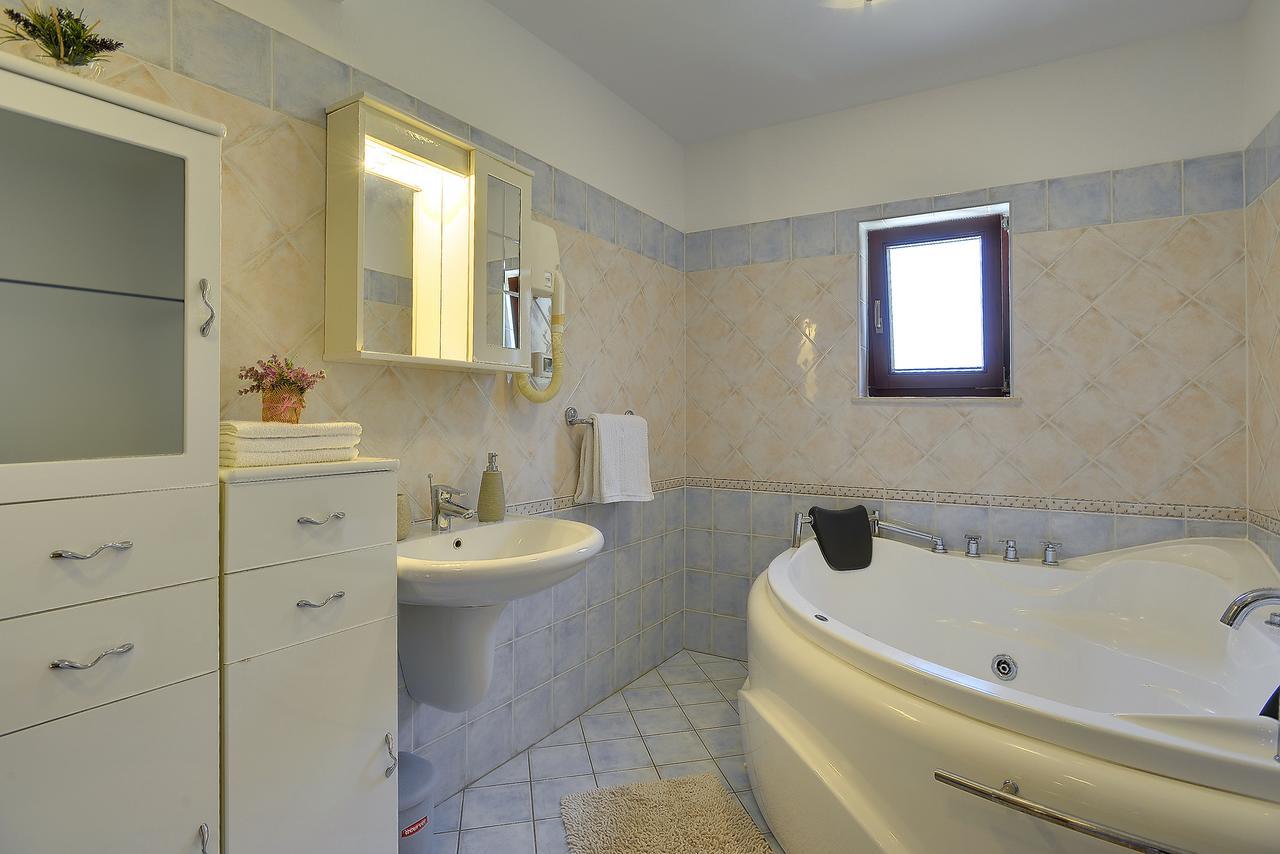 Villa Nina Medulin Bagian luar foto